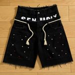 Pantaloni scurți
